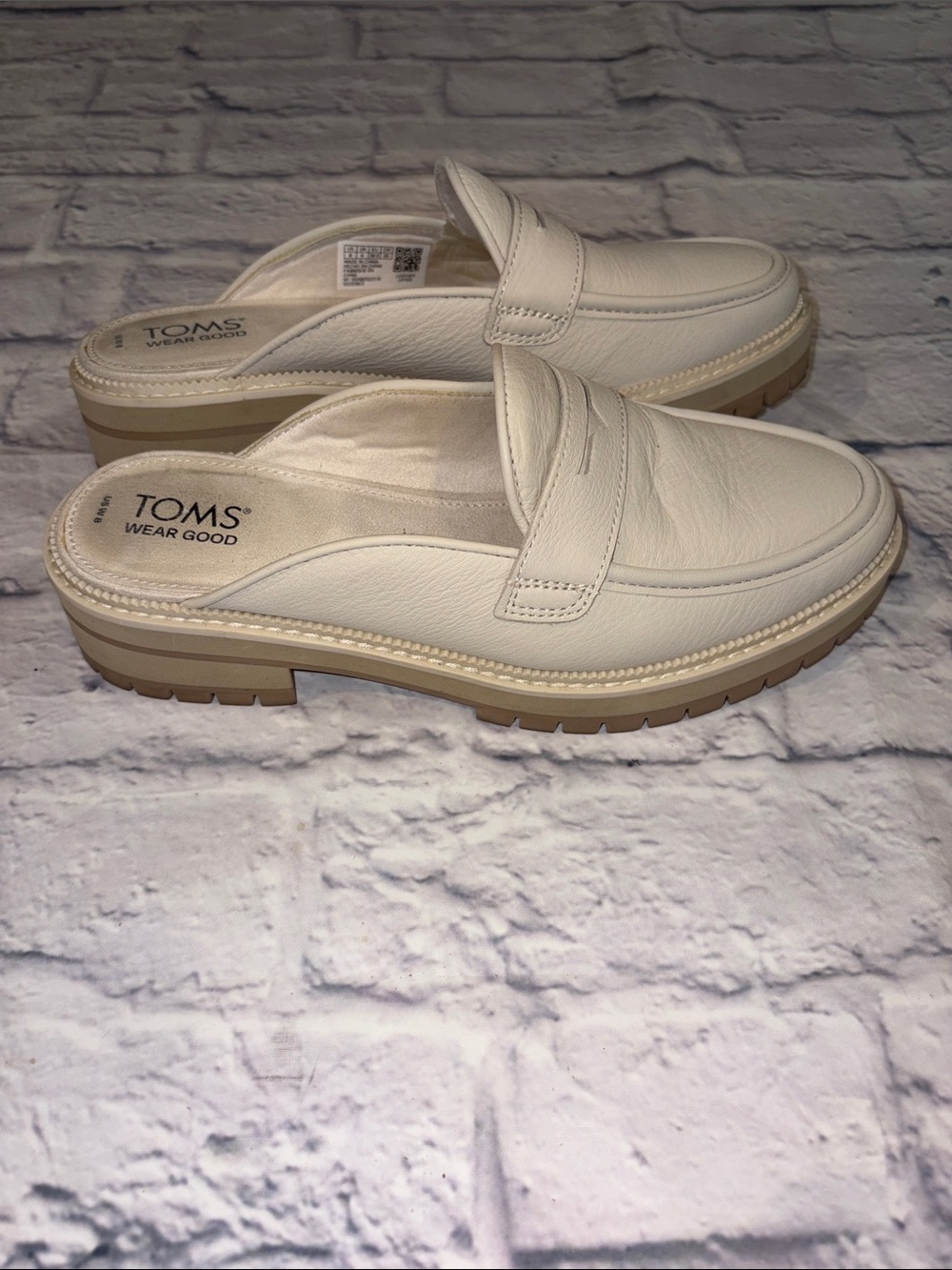 TOMS Cara Lug Sole Mule Loafers. OFF WHITE SIZE 8